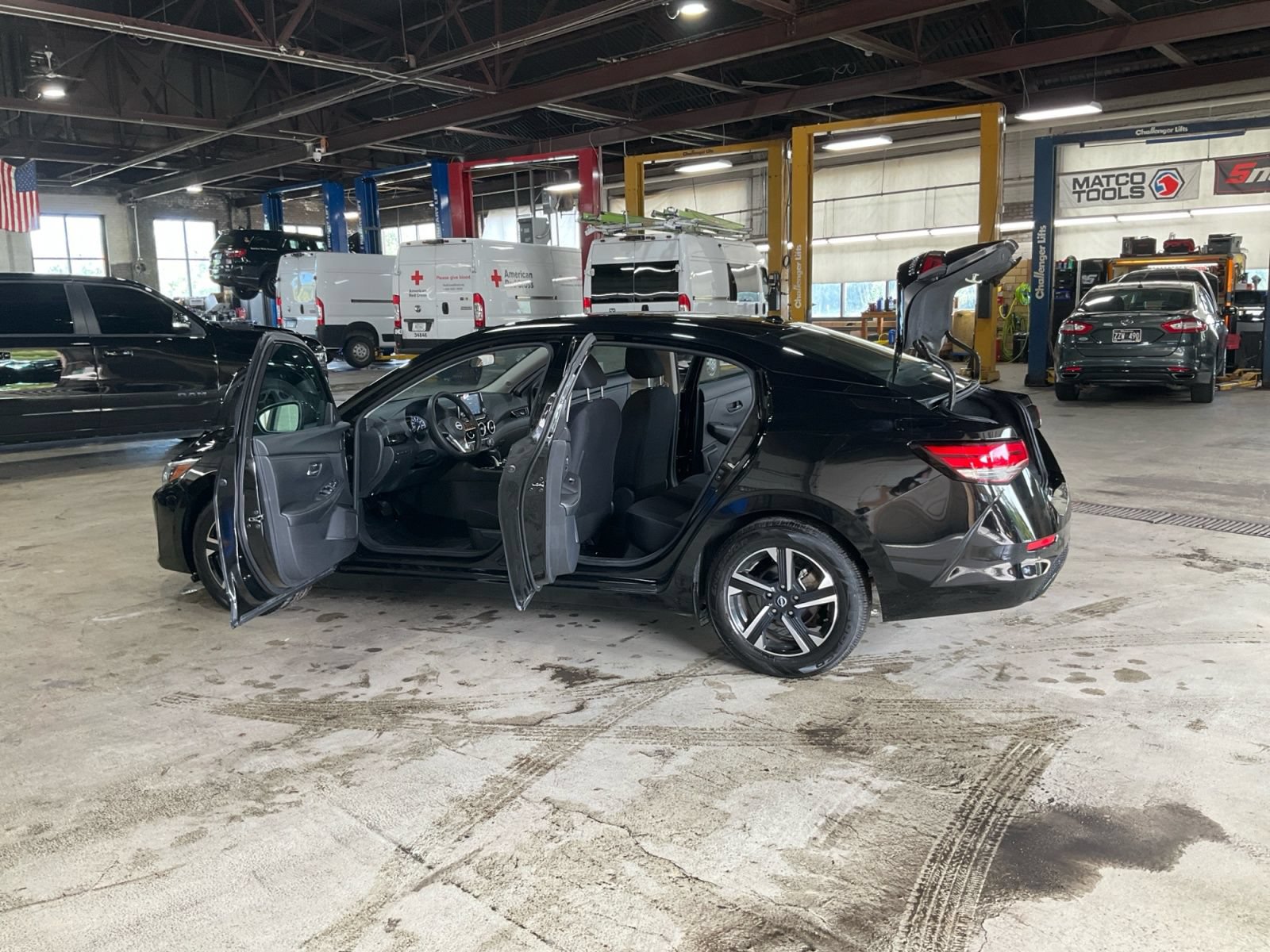 Used 2024 Nissan Sentra SV FWD image 23