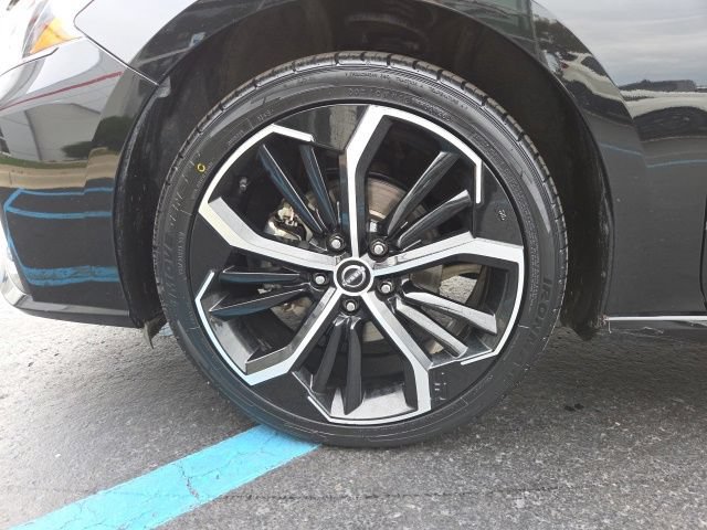 Used 2024 Nissan Altima 2.5 SR FWD image 25