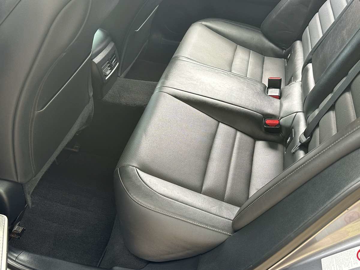 Used 2016 Lexus IS 300 AWD w/ F Sport Package image 10