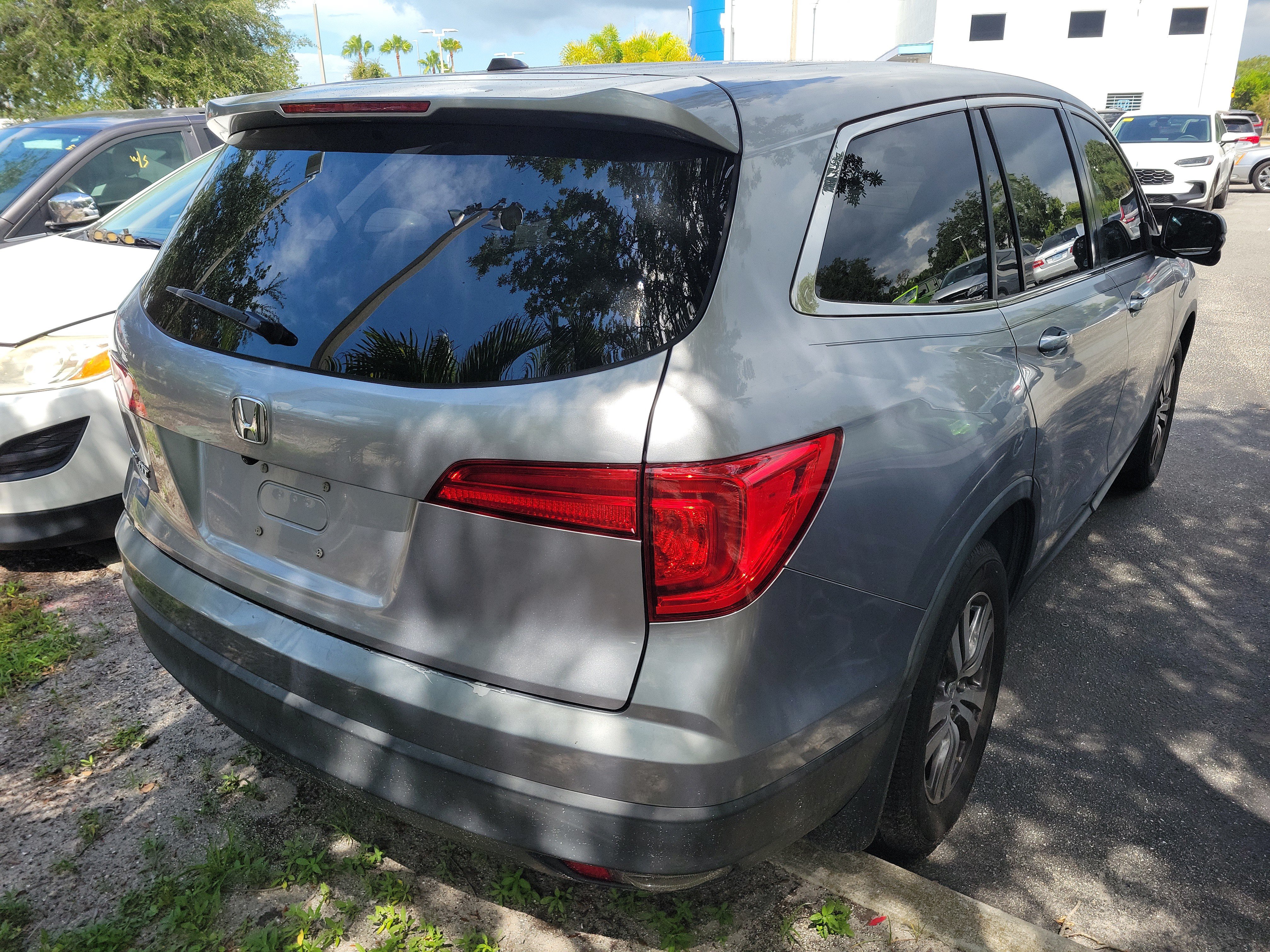 Used 2017 Honda Pilot EX-L image 10