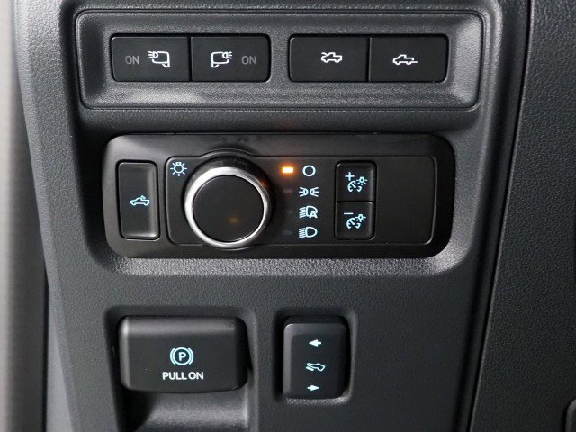 Used 2024 Ford F150 Lightning Platinum AWD/4WD image 26