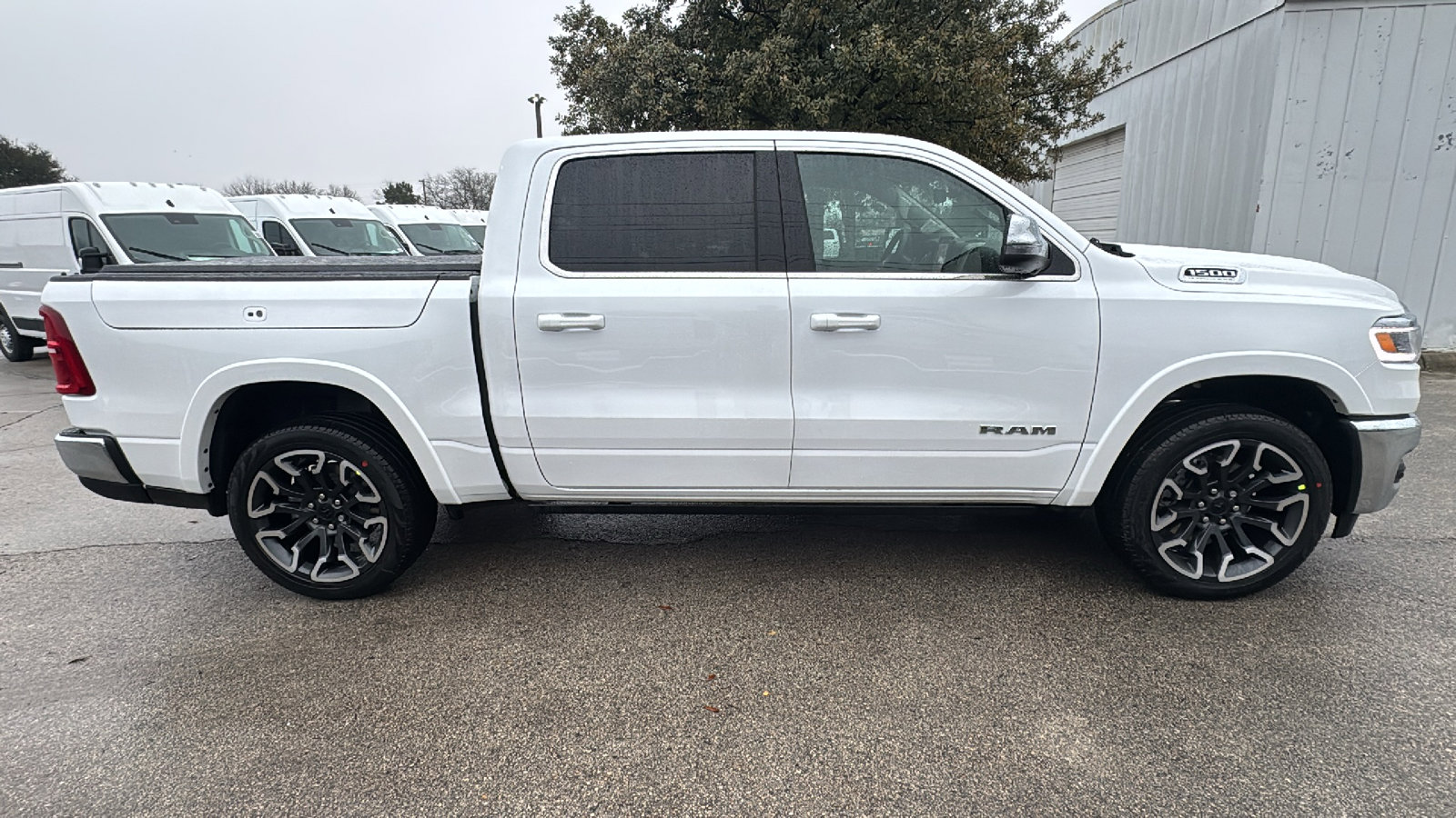 New 2026 RAM 1500 Limited AWD/4WD image 4