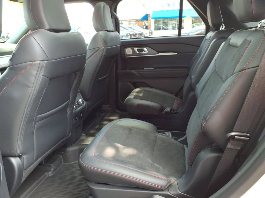 Used 2026 Ford Explorer ST w/ Sun And Sound Package AWD/4WD image 12