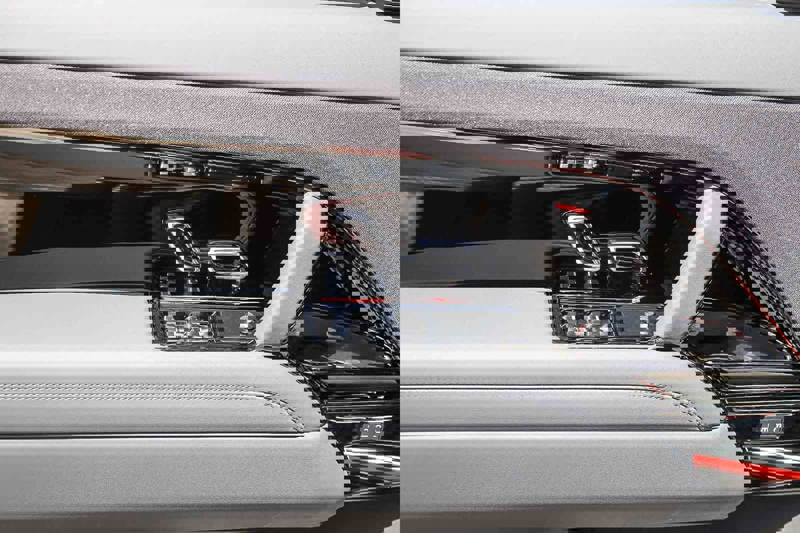 New 2025 Land Rover Range Rover Sport SV Edition Two image 30