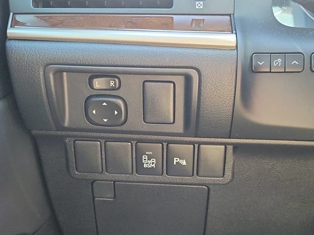 Used 2015 Lexus ES 350 w/ Premium Package FWD image 19