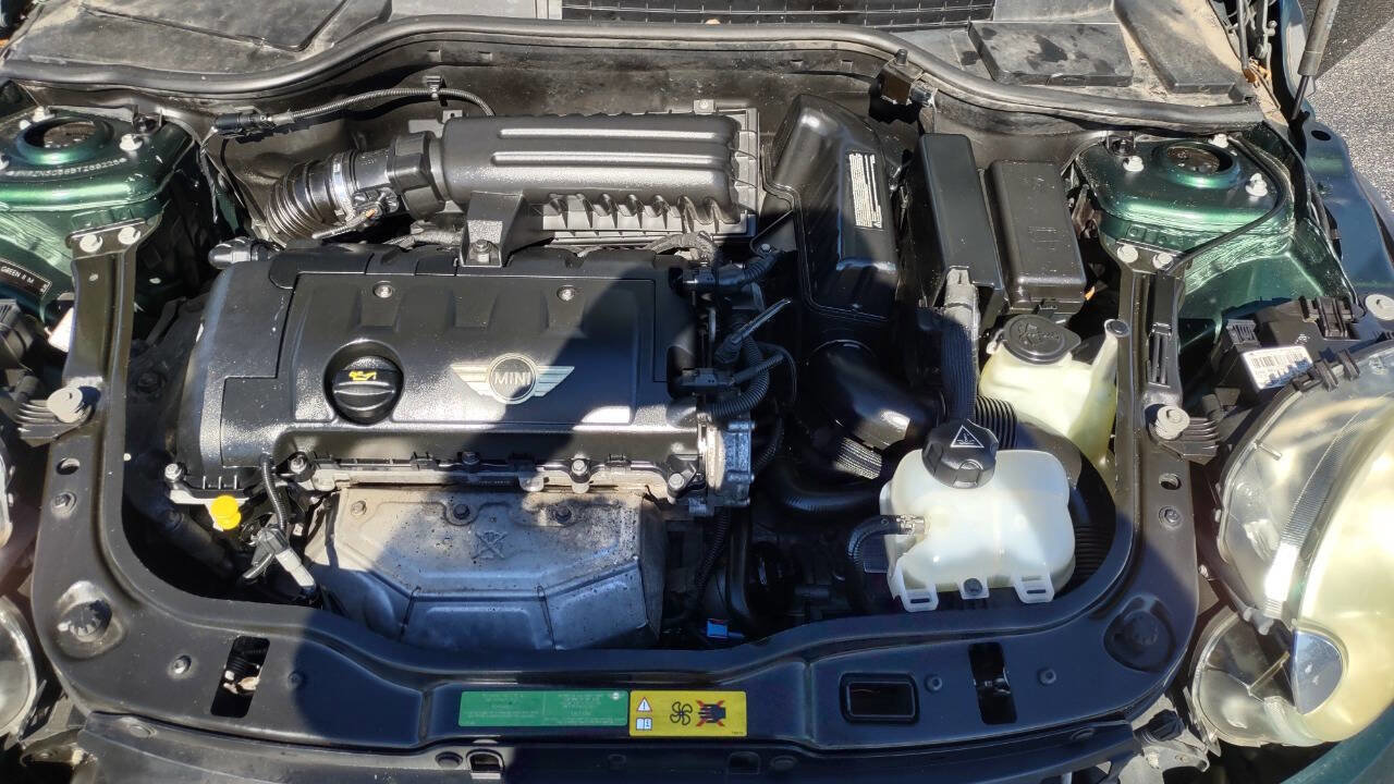 Used 2011 MINI Cooper Convertible image 40