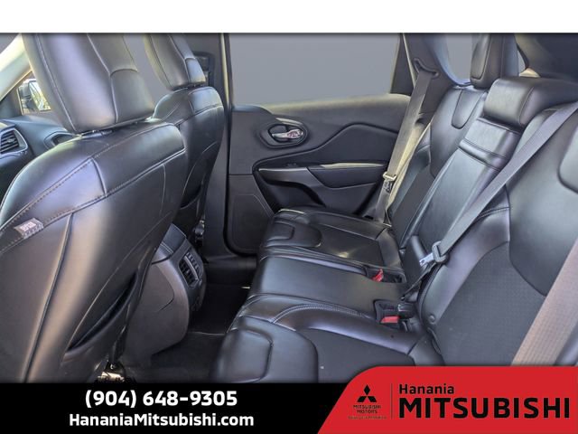 Used 2019 Jeep Cherokee Latitude Plus image 13
