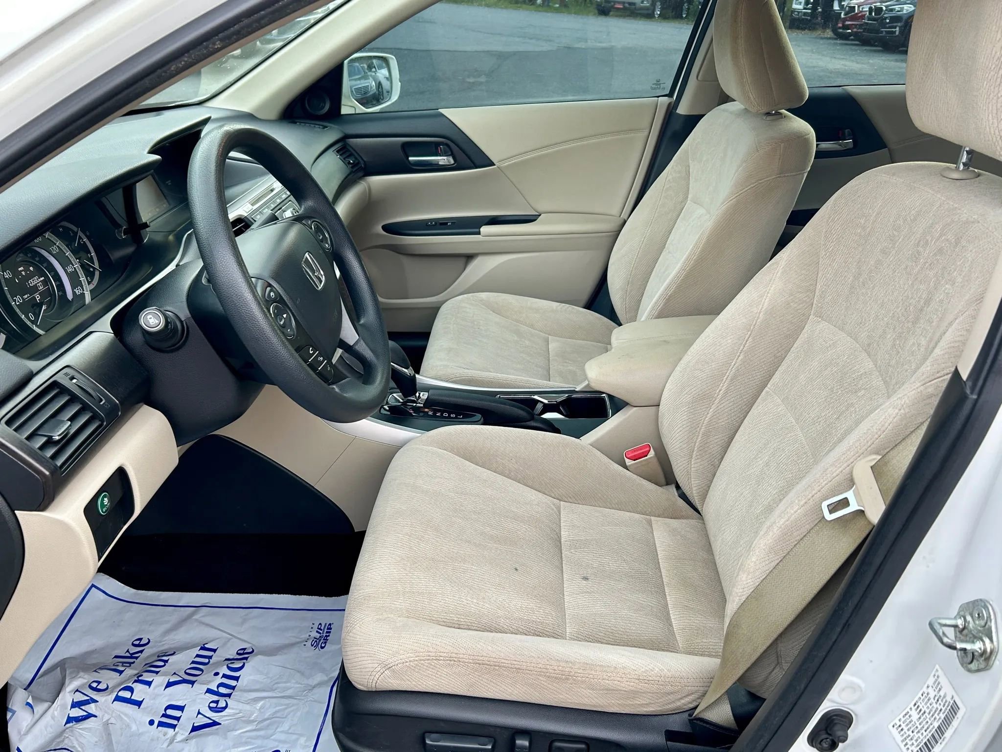 Used 2015 Honda Accord EX image 11