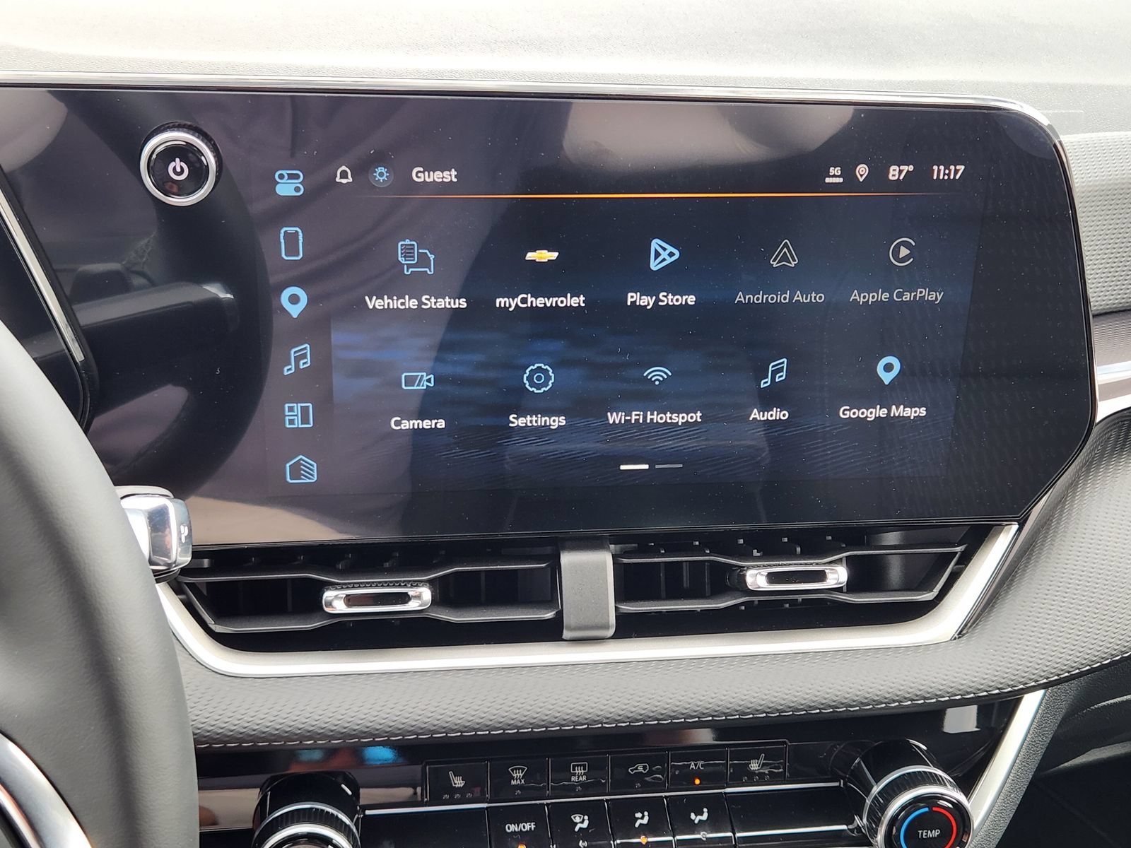 New 2027 Chevrolet Equinox LT w/ Midnight Edition FWD image 15