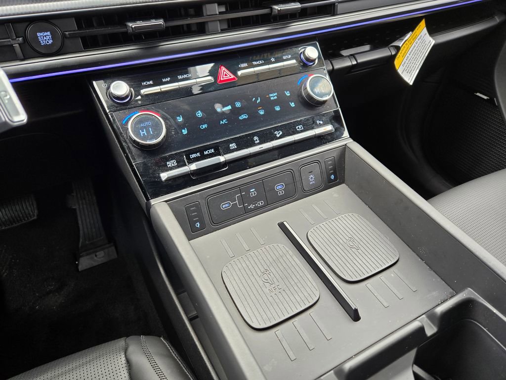 Used 2025 Hyundai Santa Fe Calligraphy image 24