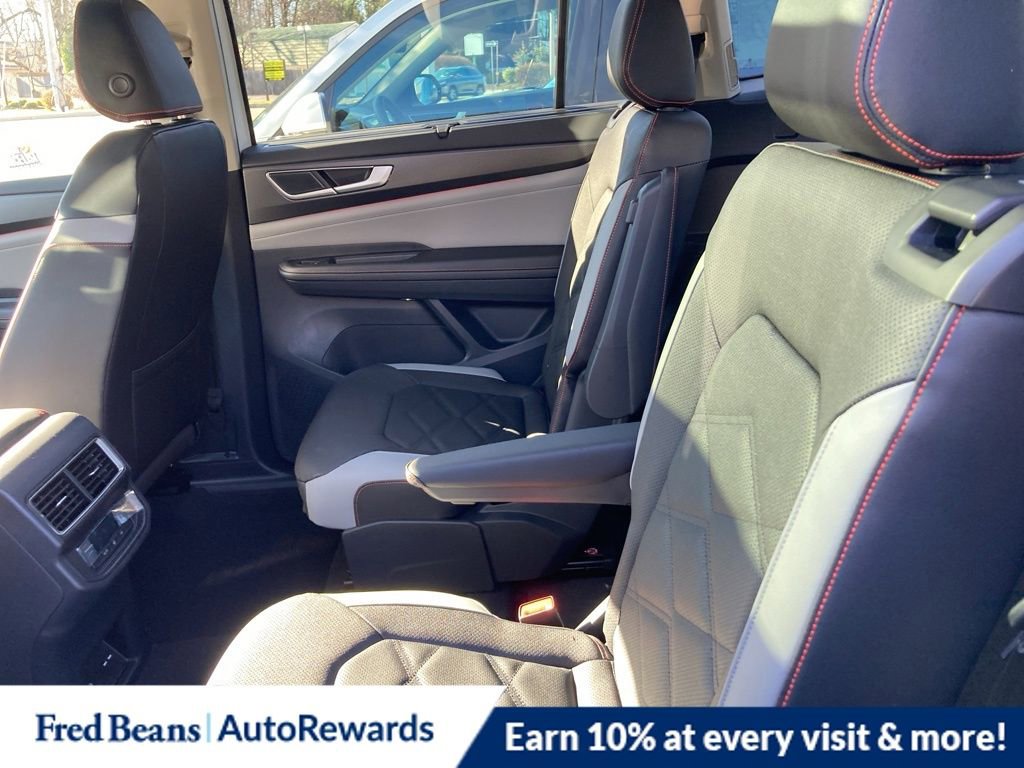 New 2026 Volkswagen Atlas Peak Edition image 13