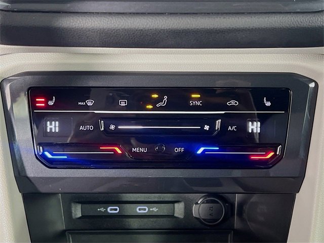 Used 2023 Volkswagen Tiguan SE R-Line image 22