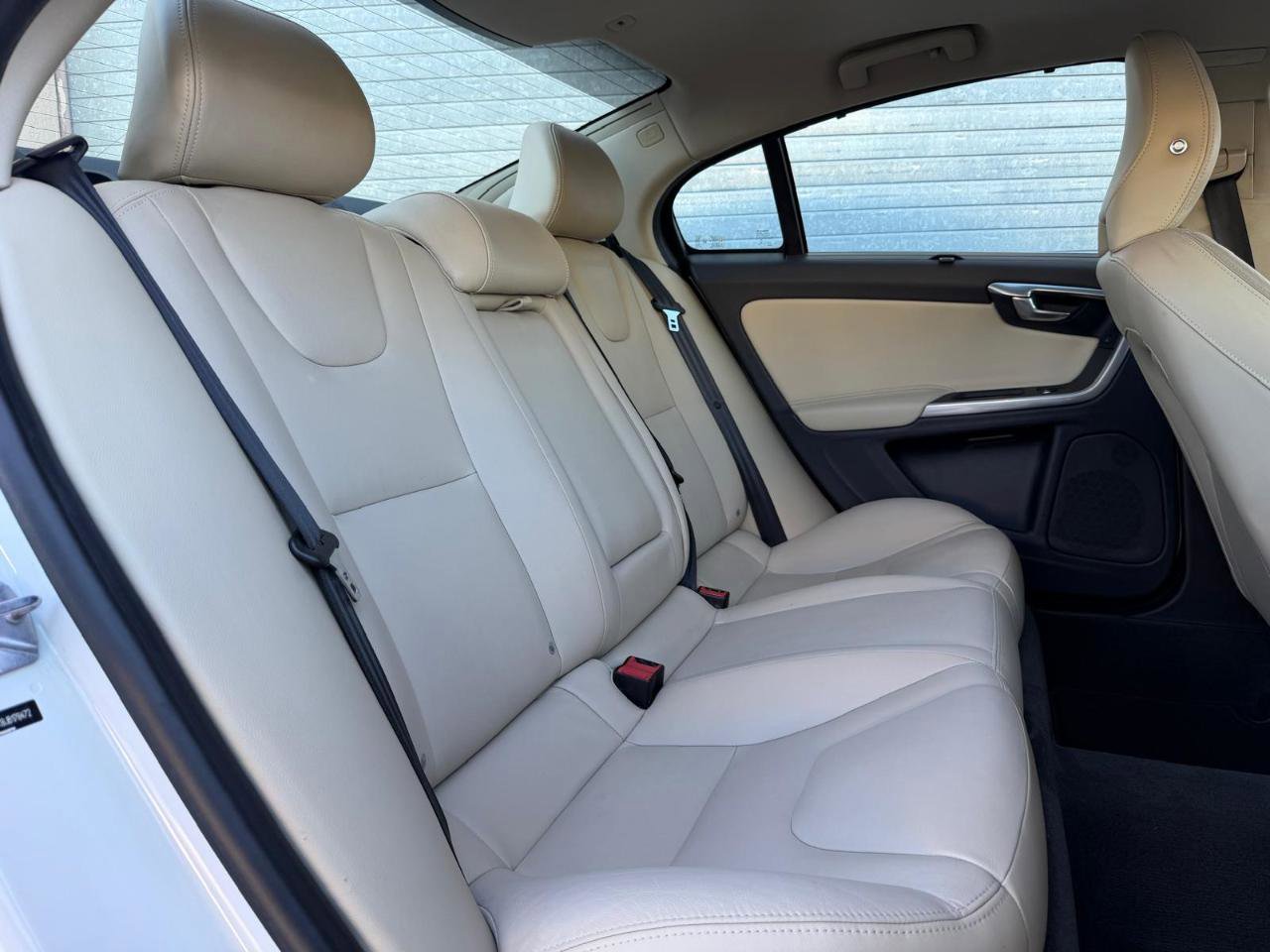 Used 2018 Volvo S60 T5 Inscription FWD image 17
