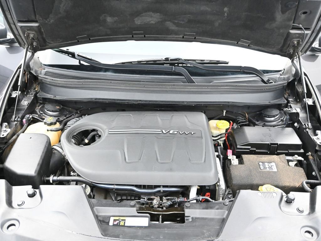 Used 2016 Jeep Cherokee Sport w/ Cold Weather Group image 11