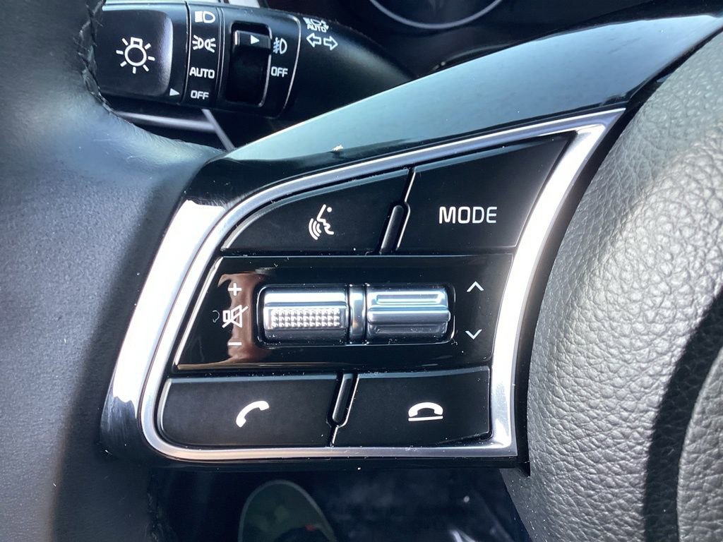 Certified 2023 Kia Seltos EX image 20