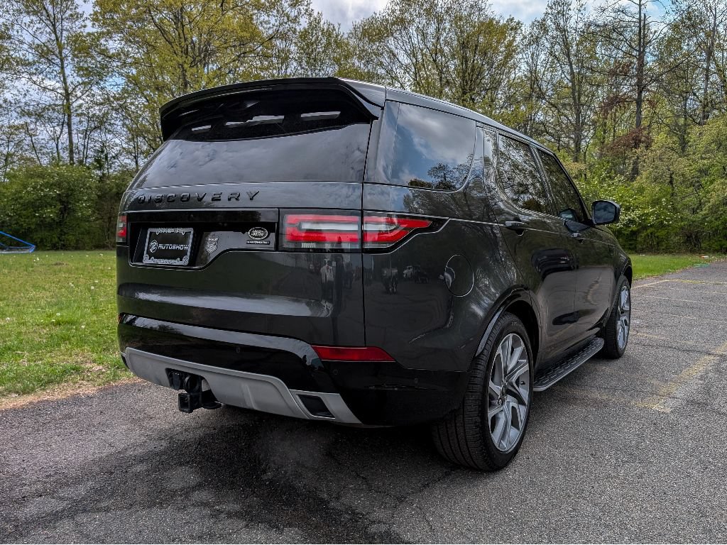 Used 2020 Land Rover Discovery Landmark AWD/4WD image 5