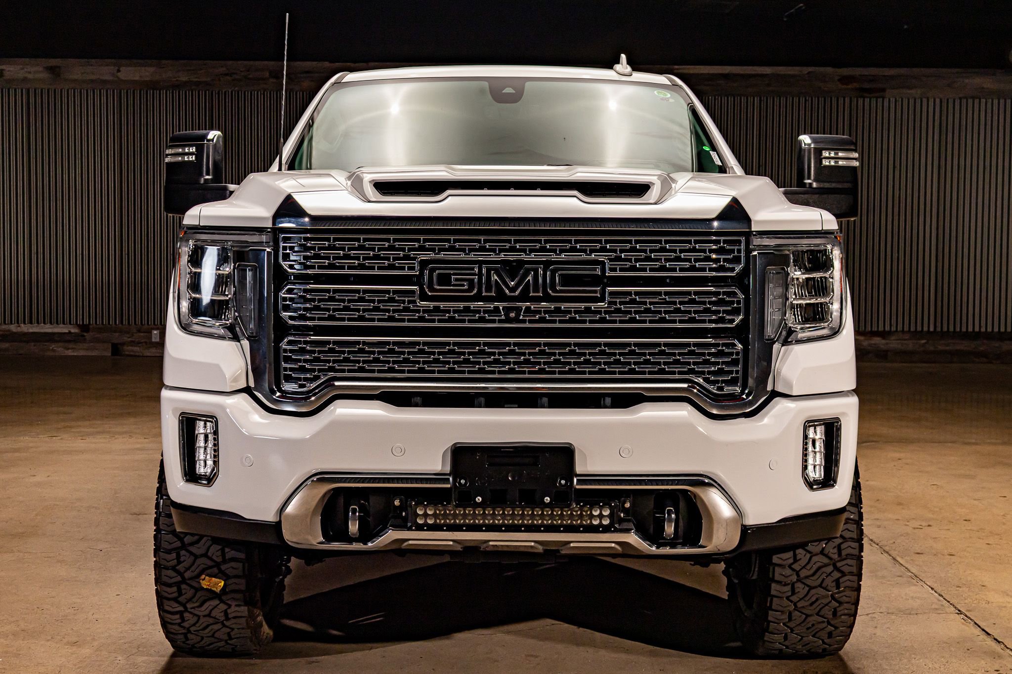 Used 2021 GMC Sierra 2500 Denali w/ Denali Ultimate Package image 2