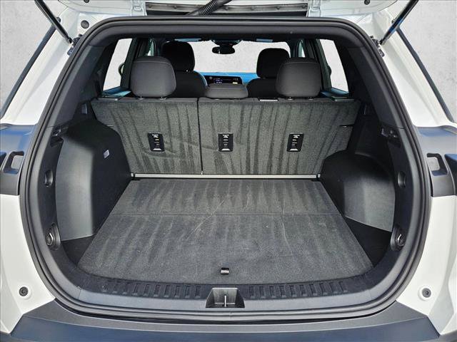 Used 2026 Chevrolet Equinox LT AWD/4WD image 7