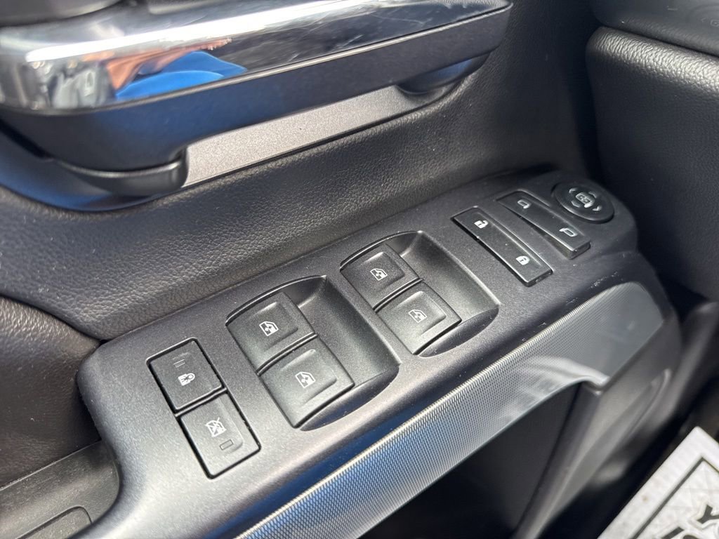 Used 2015 Chevrolet Silverado 1500 LT w/ All Star Edition AWD/4WD image 7