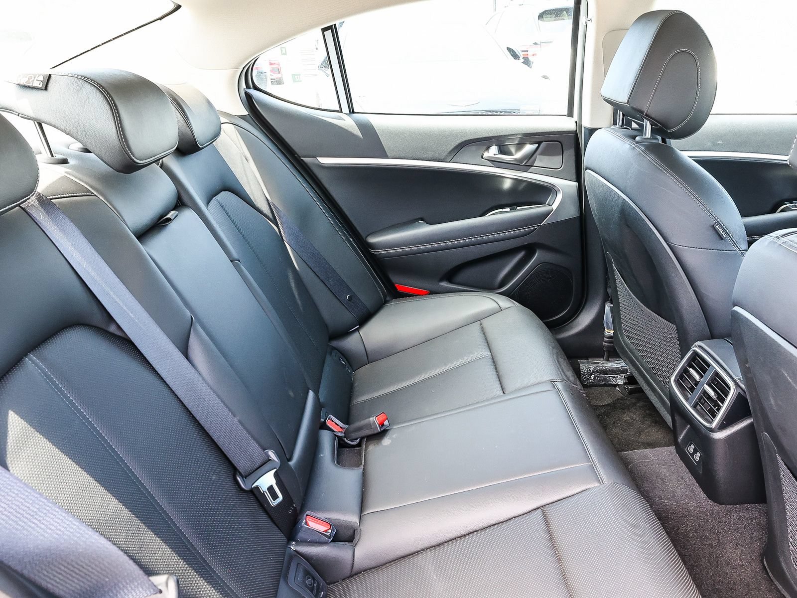 Used 2026 Genesis G70 2.5T AWD/4WD image 19