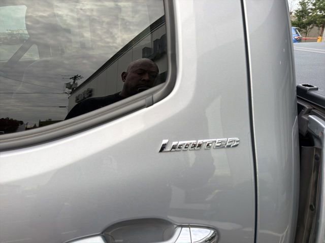 Used 2018 Toyota Tacoma Limited image 5