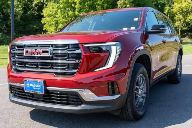 Used 2025 GMC Acadia Elevation w/ LPO, Floor Liner Package image 2