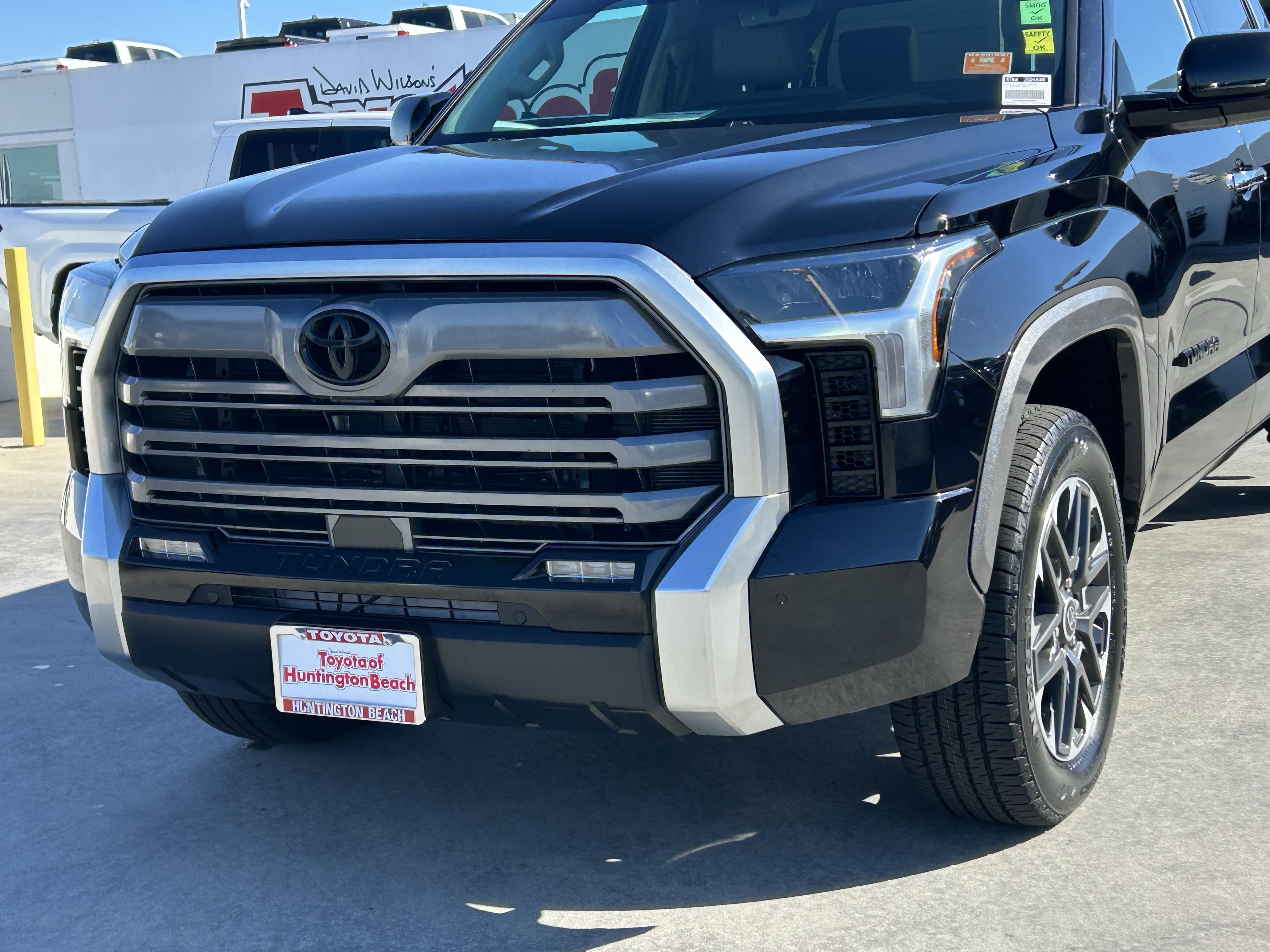Used 2024 Toyota Tundra Limited AWD/4WD image 7