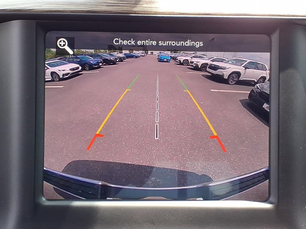 Used 2019 RAM 1500 Laramie AWD/4WD image 10