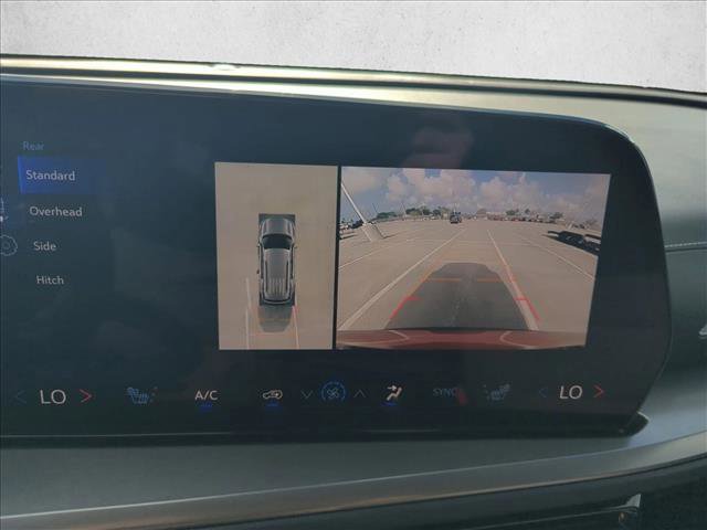 New 2026 Chevrolet Traverse LT w/ Driver Confidence Package image 13