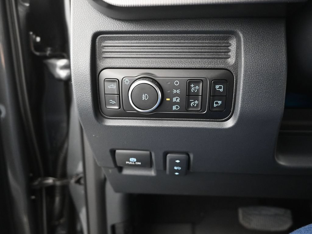 New 2026 Ford F350 Platinum AWD/4WD image 13