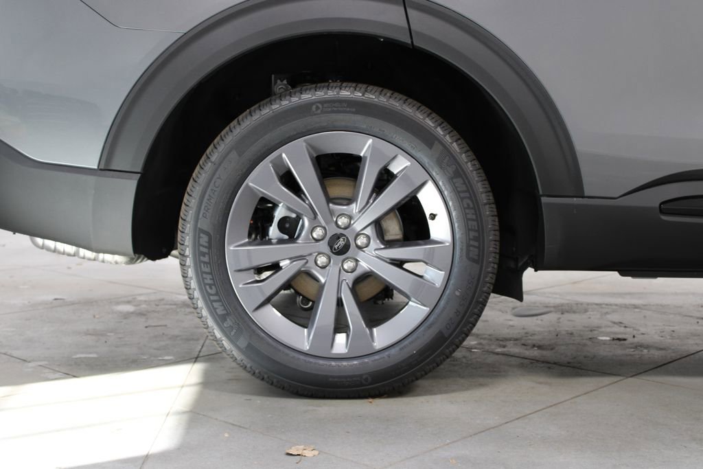 New 2026 Ford Explorer Active w/ Active Comfort Package image 12