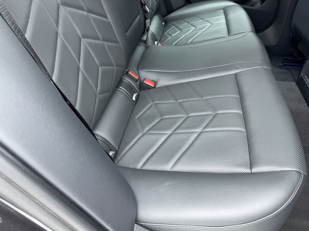 Used 2024 BMW 530i image 50