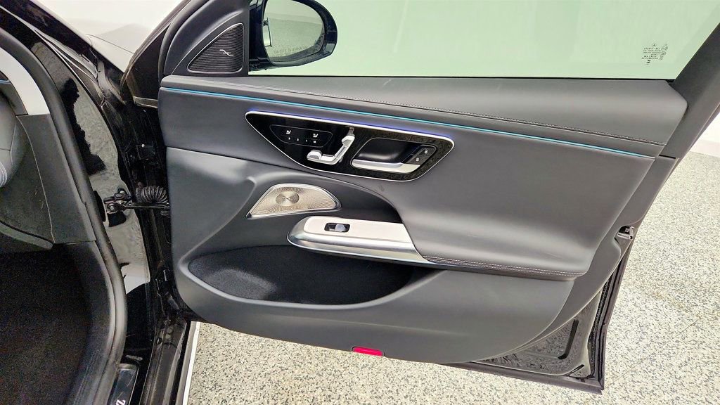 Used 2024 Mercedes-Benz E 450 E 450 4MATIC Sedan, Pinnacle w w/ Driver Assistance Package image 24