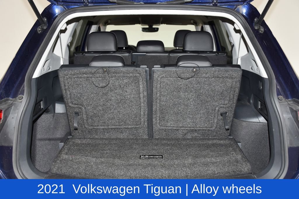 Used 2021 Volkswagen Tiguan SE image 25