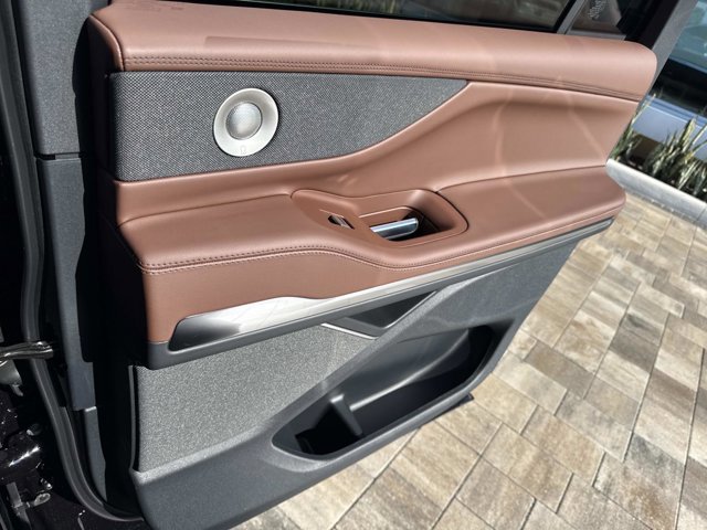 New 2025 Lincoln Navigator L Reserve image 21