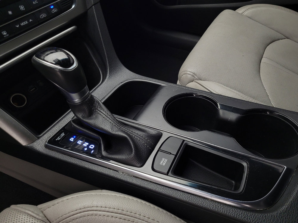 Used 2017 Hyundai Sonata Limited image 26