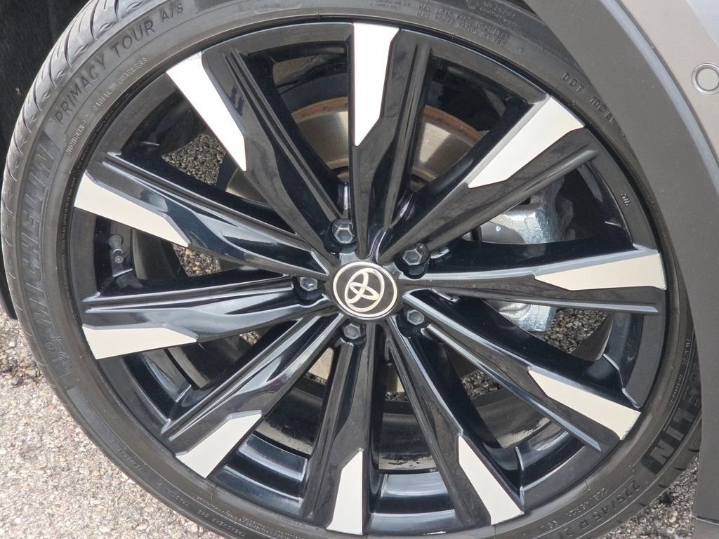 Used 2024 Toyota Crown Platinum image 22