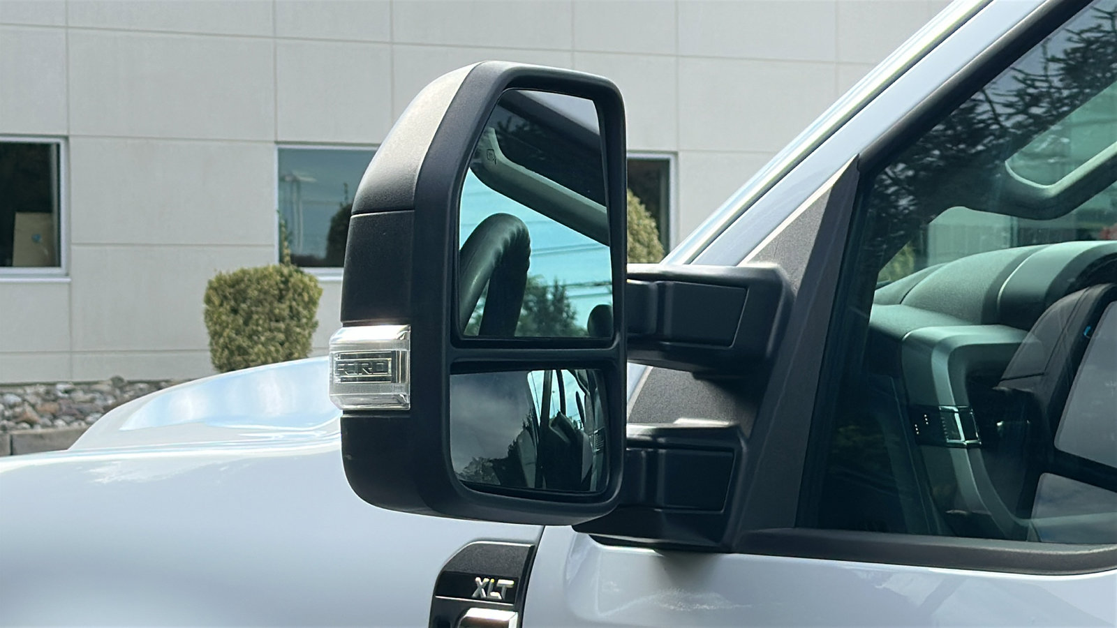 Used 2024 Ford F250 XLT image 11