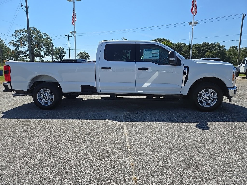 New 2026 Ford F250 2WD Crew Cab Super Duty image 4