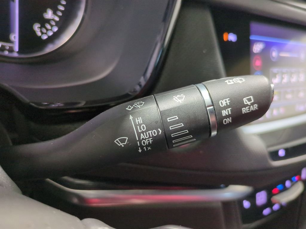 Used 2020 Cadillac XT5 Premium Luxury w/ LPO, Floor Liner Package image 33