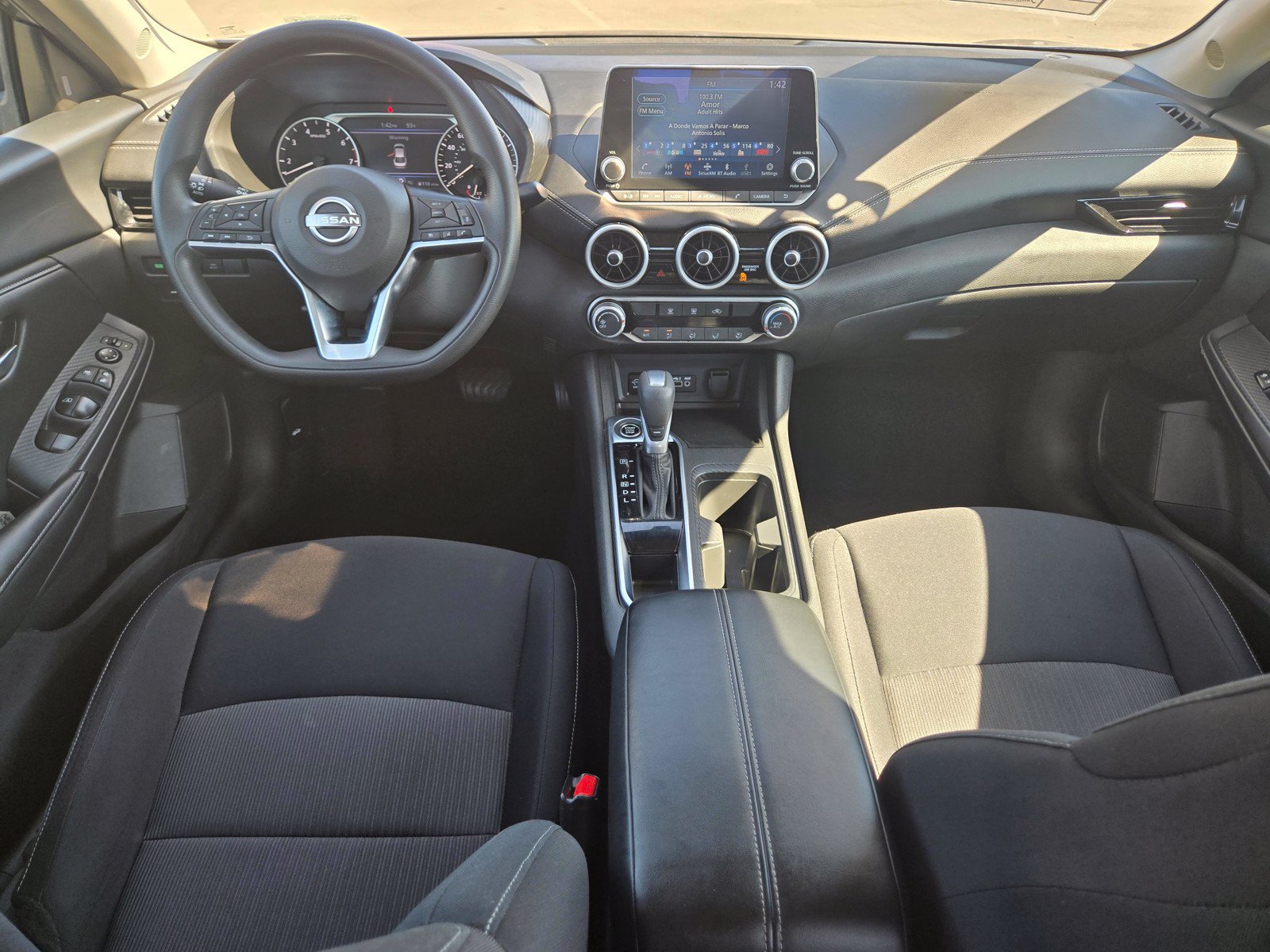 Used 2025 Nissan Sentra SV FWD image 16