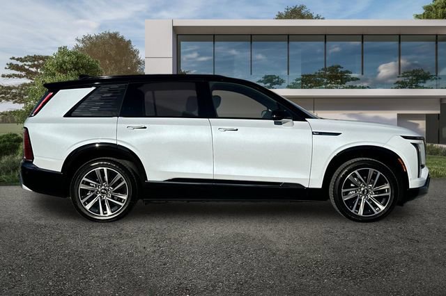 New 2026 Cadillac Vistiq Sport w/ LPO, Floor Liner Package image 3