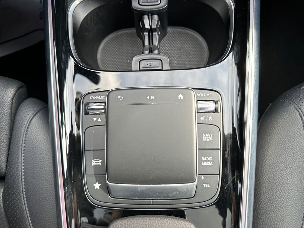 Used 2022 Mercedes-Benz GLA 250 4MATIC image 21