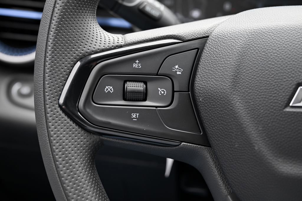 New 2026 Chevrolet Trax LS w/ LS Convenience Package FWD image 18