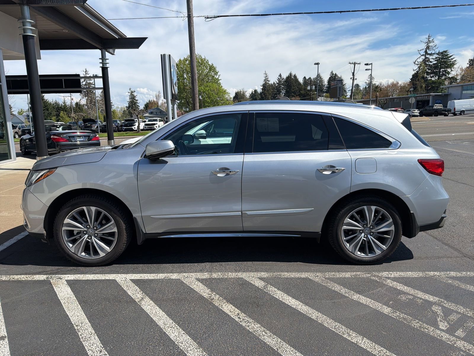 Used 2018 Acura MDX SH-AWD w/ Technology Package image 3