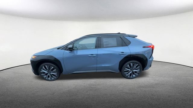 New 2026 Subaru Solterra AWD/4WD image 5