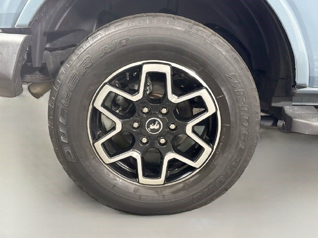 Used 2021 Ford Bronco Outer Banks AWD/4WD image 32