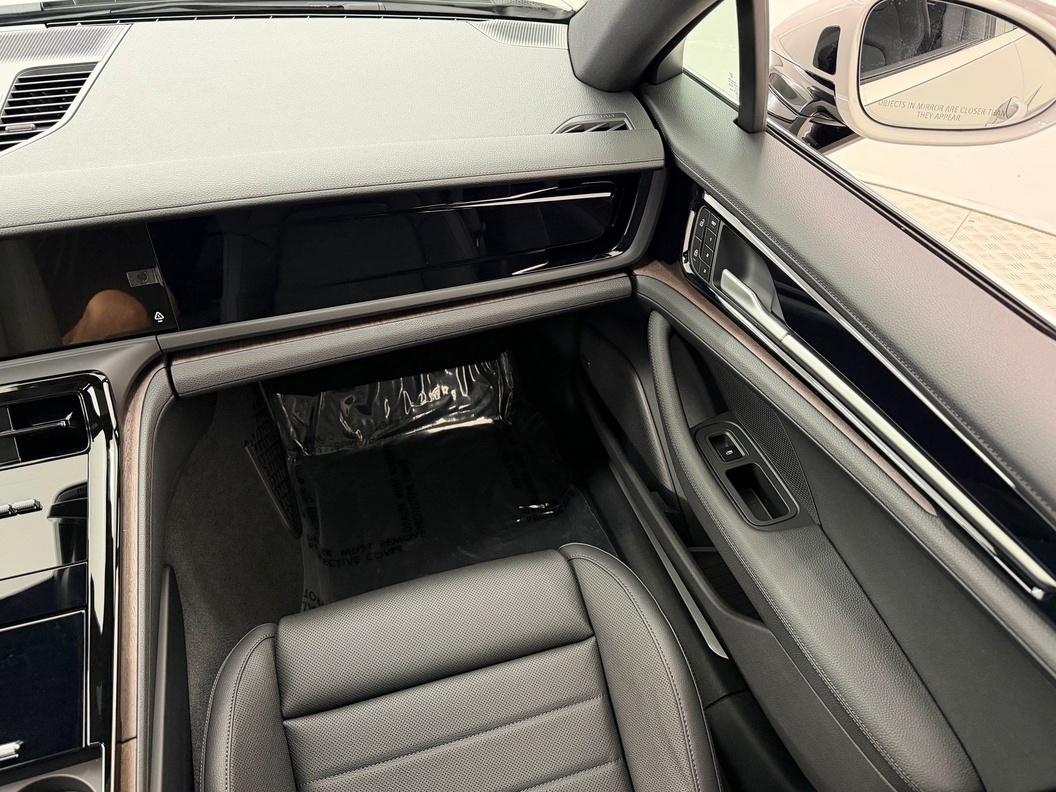 New 2026 Porsche Panamera image 28