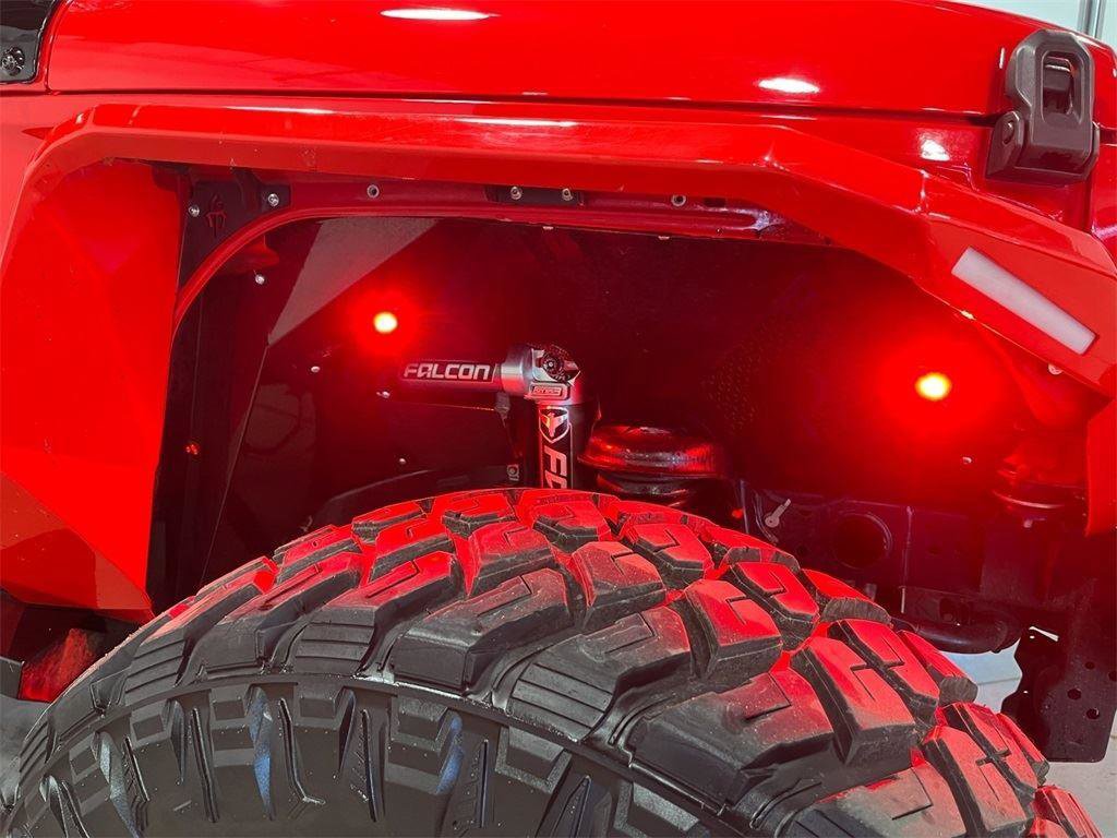 Used 2020 Jeep Gladiator Rubicon image 9