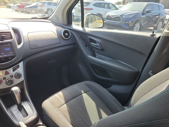Used 2016 Chevrolet Trax LT image 23